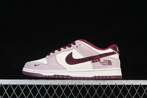 All categories Nk SB Dunk Series Nk SB Dunk Low High-end customized low-top sneakers Nike SB Dunk Low Limited to the Year of the Horse Pig Bahong North Face High-end customized low-top casual sneakers DN3168-016